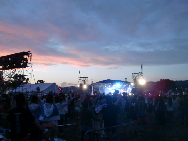 【イベント対応】FREEDOM aozora 2013 東北　携帯電話 車載型基地局の設営/運用