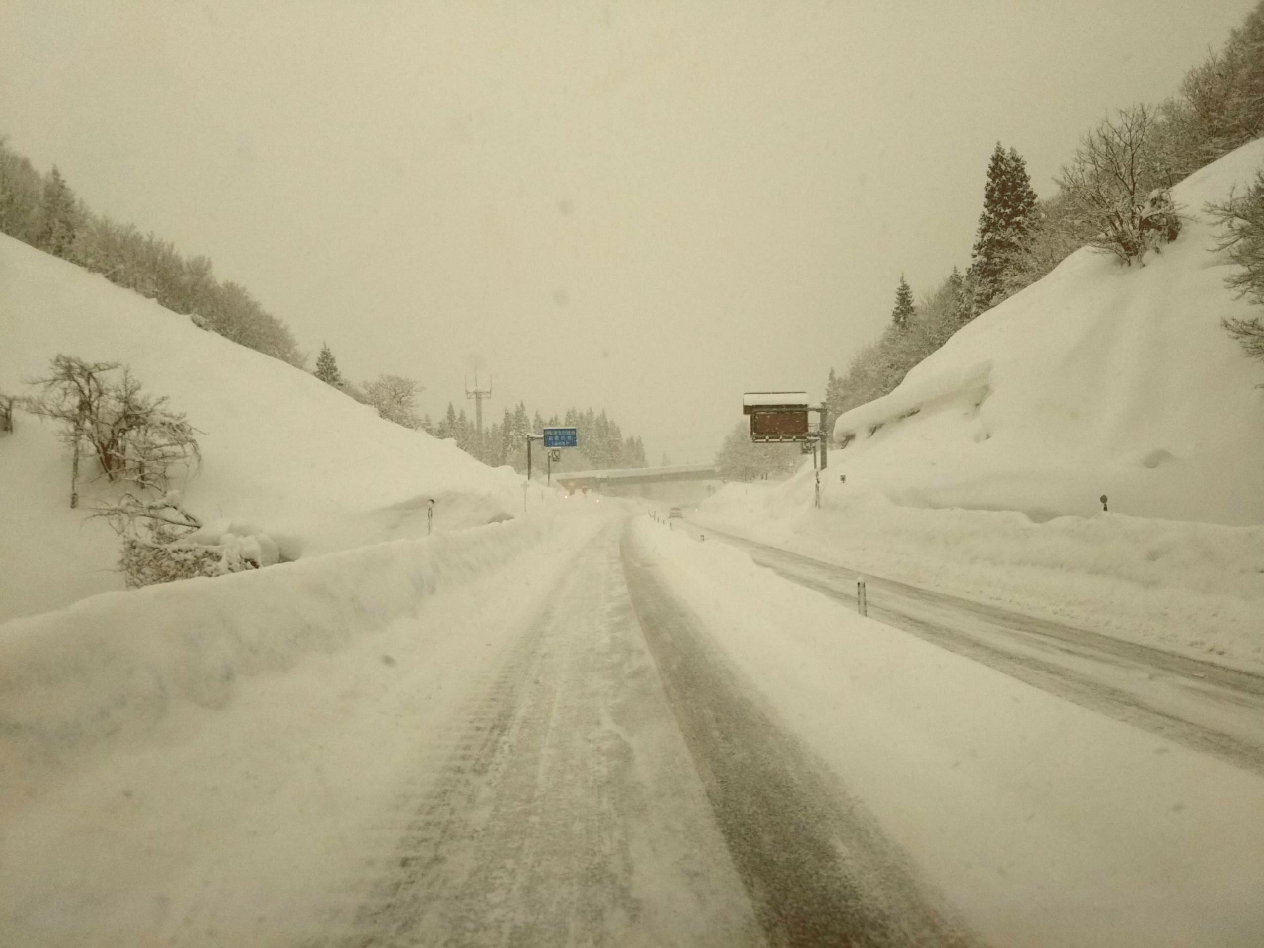 【災害対応】秋田県天候不良 携帯基地局の復旧作業